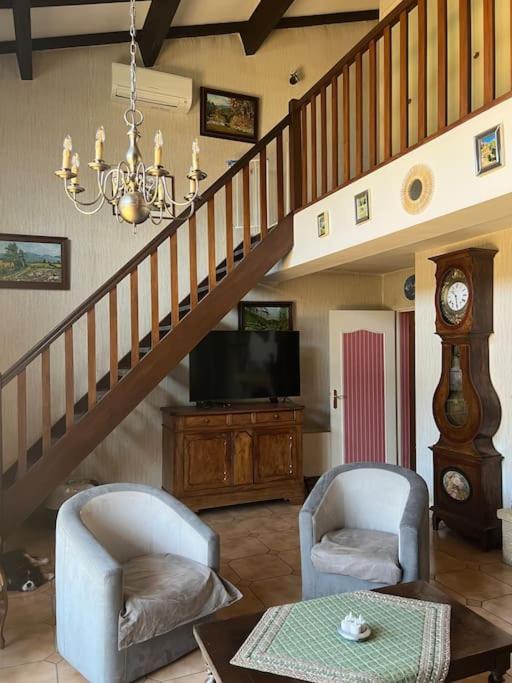 Maison Familiale Idealement Situee Avec Tout Le Confort Nimes Exterior photo