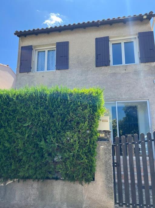 Maison Familiale Idealement Situee Avec Tout Le Confort Nimes Exterior photo