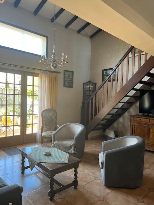 Maison Familiale Idealement Situee Avec Tout Le Confort Nimes Exterior photo
